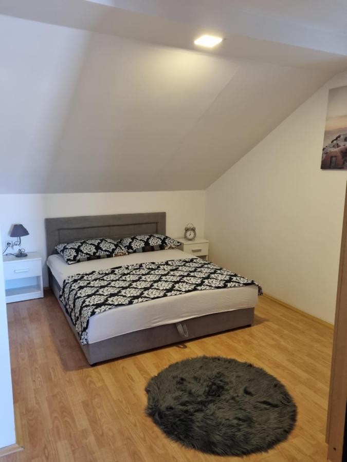 ביוגראד נה מורו Apartmani Slavica מראה חיצוני תמונה